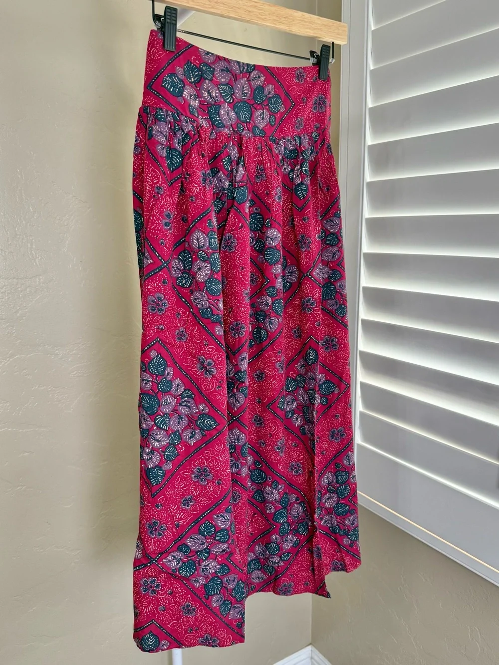 Natural Life Addie Midi Skirt XS NWT Red Batik Bandana Rayon Side Slit